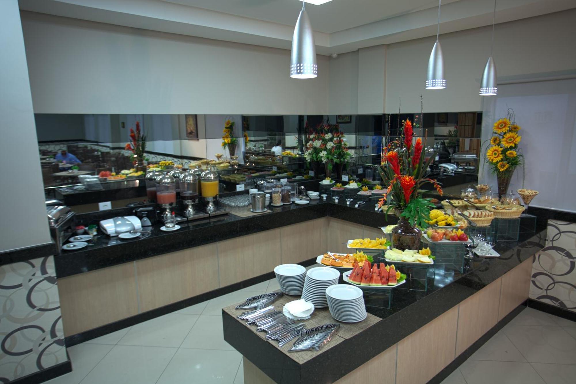 Skala Traveling Hotel Cuiaba  Bagian luar foto